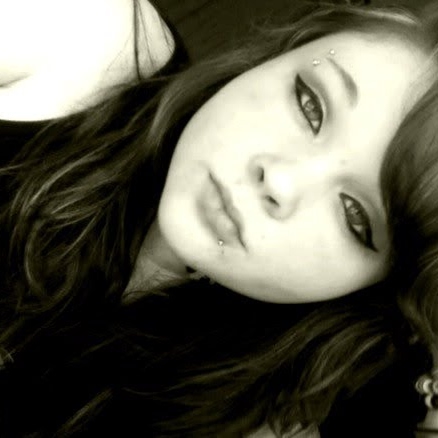 Laura Greer Photo 17