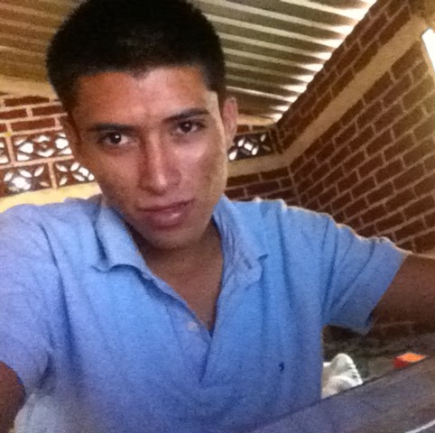 Edgar Chavez Photo 11