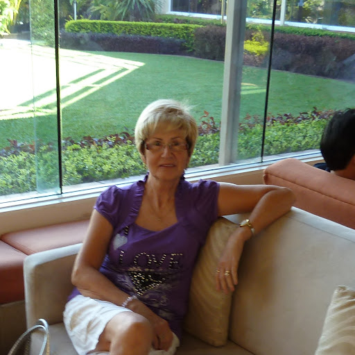 Carol Gould Photo 26