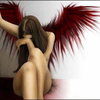 Kristina Brown Photo 14