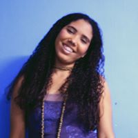 Julia Mathias Photo 12