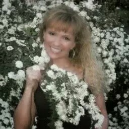 Cynthia Giles Photo 35