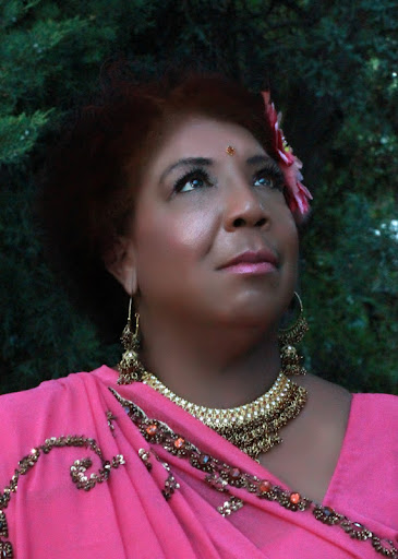 Geraldine Walker Photo 13