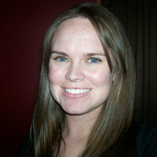 Sara Shields Photo 8