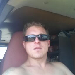Robert Thacker Photo 27