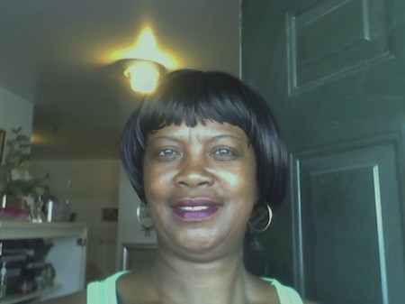 Sandra Hudson Photo 29