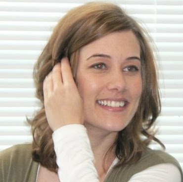 Lindsey Blake Photo 12