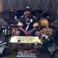 Micheal Gross Photo 13