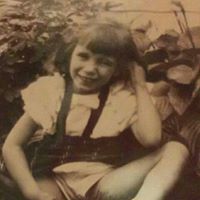 Michele Faulkner Photo 18