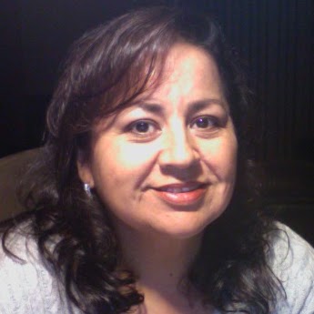 Araceli Reyes Photo 35