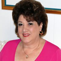 Beverly Goldman Photo 11