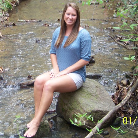 Julia Harrell Photo 17