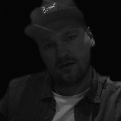 Max Johnson Photo 19