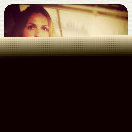 Elizabeth Hodges Photo 29