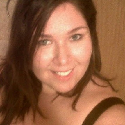 Suzanne Shaw Photo 17