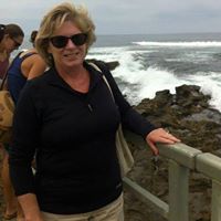 Laurie Farris Photo 17