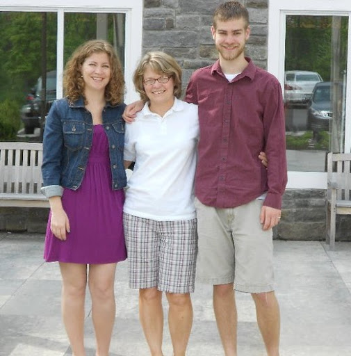 Stephanie Guthrie Photo 12