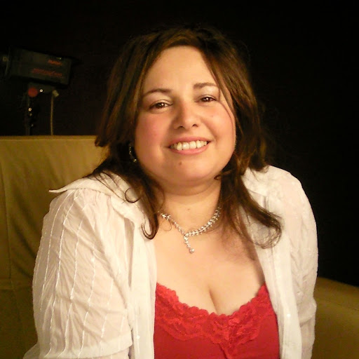 Elisa Santos Photo 11