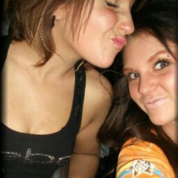 Sara Harrison Photo 37