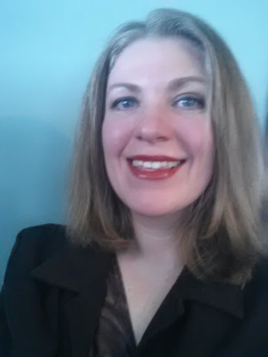 Laura Hardy Photo 7