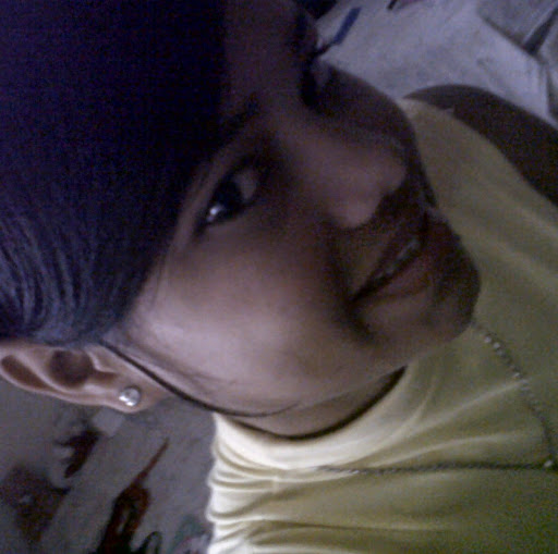 Elizabeth Trinidad Photo 22