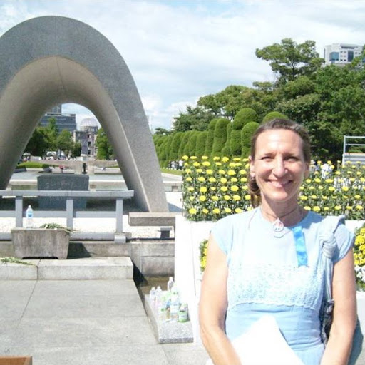 Linda Richards Photo 35