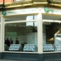 Sally James Photo 11