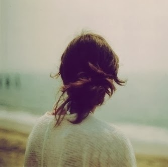 Ling Zhou Photo 33