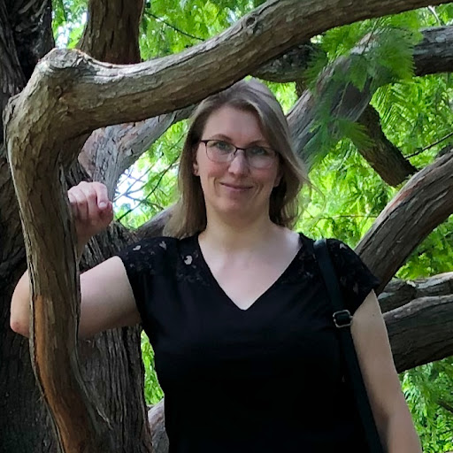 Jennifer Macaulay Photo 5