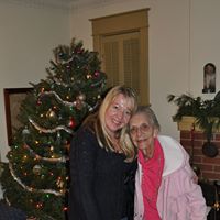 Amy Douglas Photo 21