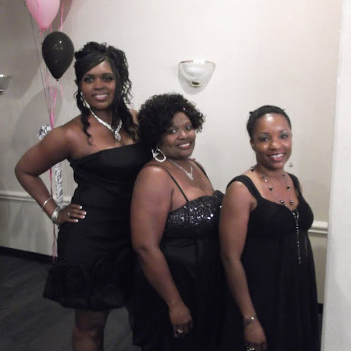 Carolyn Robbins Photo 29