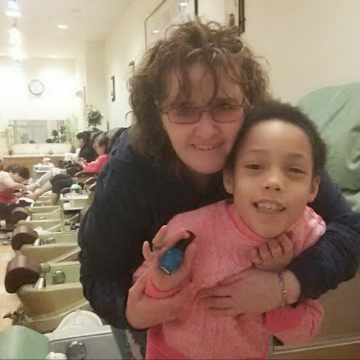 Donna Barnes Photo 4