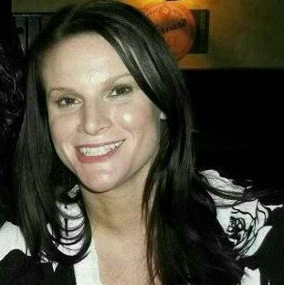 Kristen Hopkins Photo 17