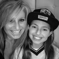 Stephanie Hand Photo 15