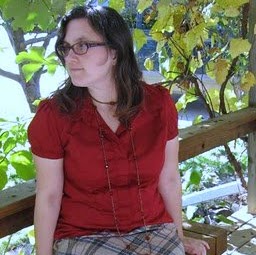 Julie Hartley Photo 15