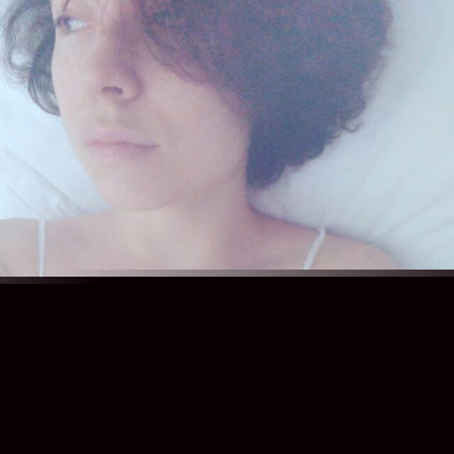 Laura Torres Photo 19