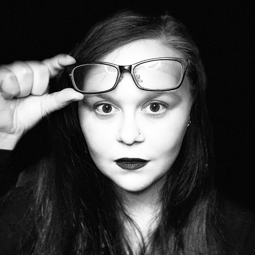Megan Hunt Photo 13