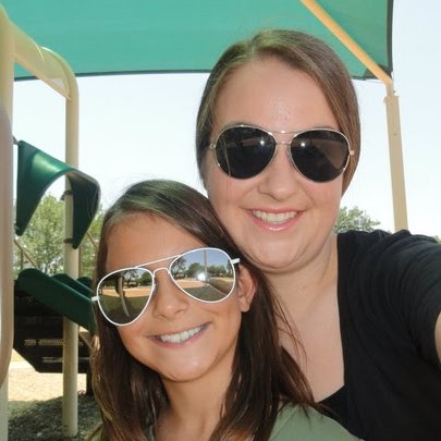 Emily Gibson Photo 13