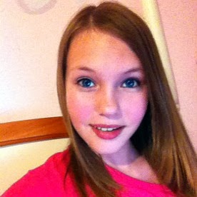 Emily Evans Photo 33 Emily Evans Photo 33