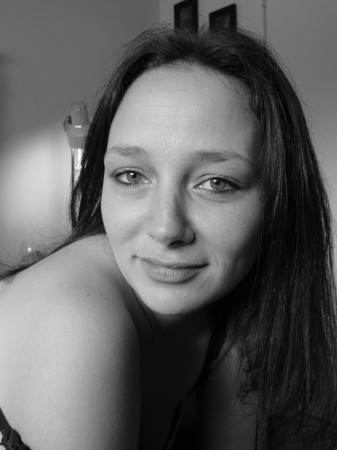 Krystal Hall Photo 31