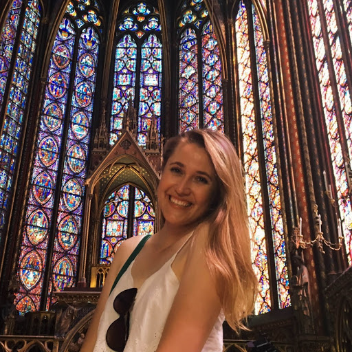 Catherine Bradshaw Photo 32