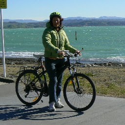 Robyn Humphries Photo 7