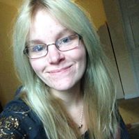 Sarah Paige Photo 36