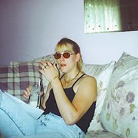 Julie Humphries Photo 29