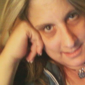 Shelly Lucas Photo 15