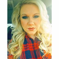 Laura Singleton Photo 27