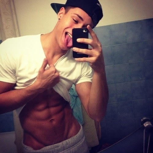 Erick Rodriguez Photo 20