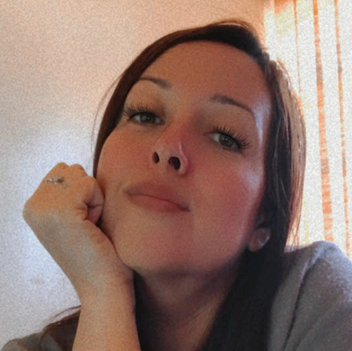 Michelle Cabral Photo 7