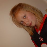 Megan Taylor Photo 15