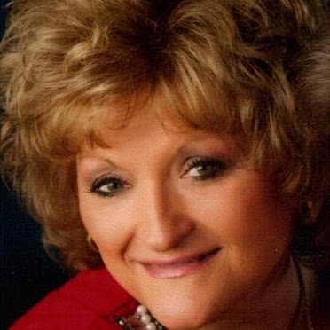 Debra Schultz Photo 36